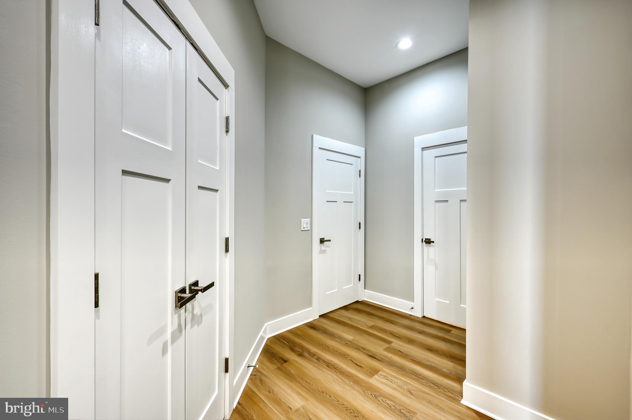 MILL RUN - Residential