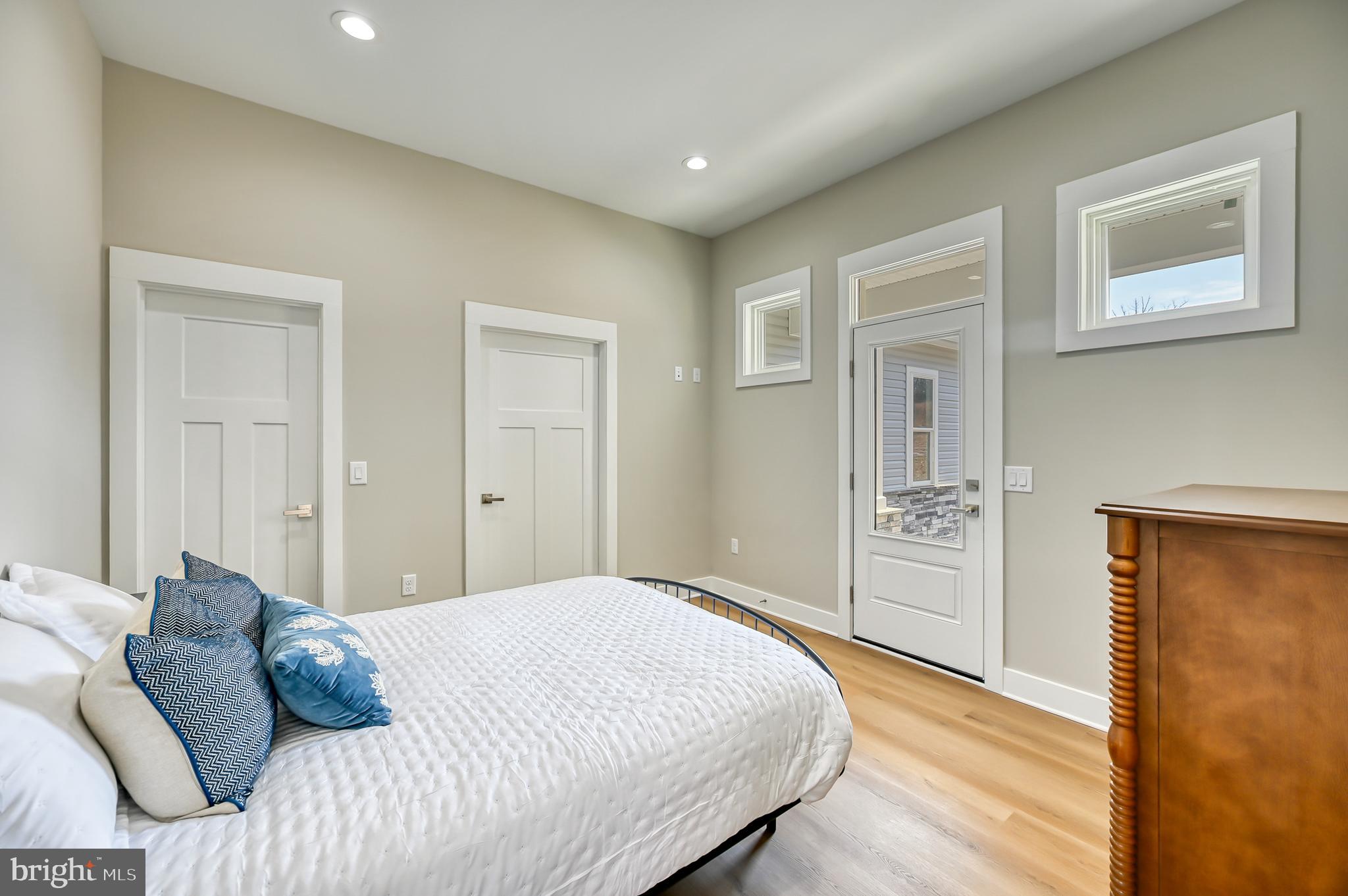 MILL RUN - Residential