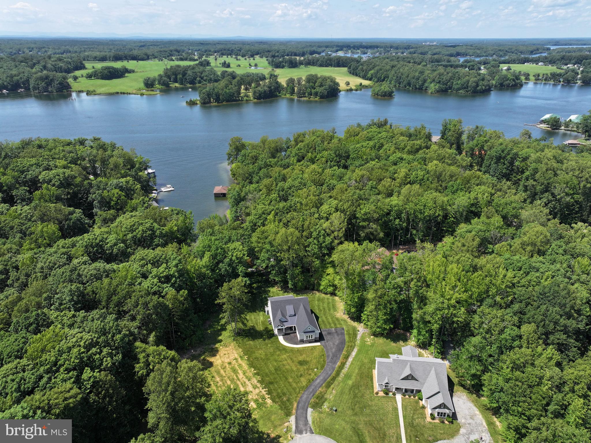 MILL RUN - Residential