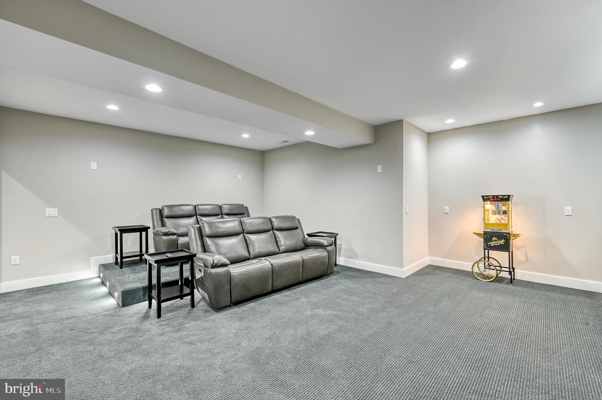 MILL RUN - Residential