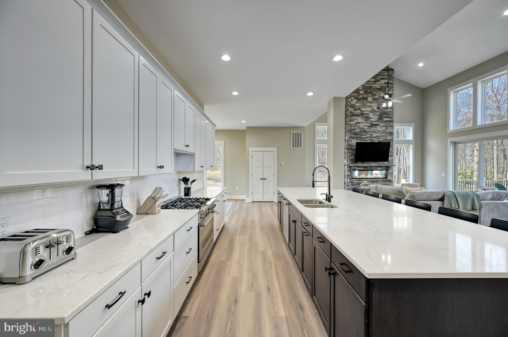 MILL RUN - Residential