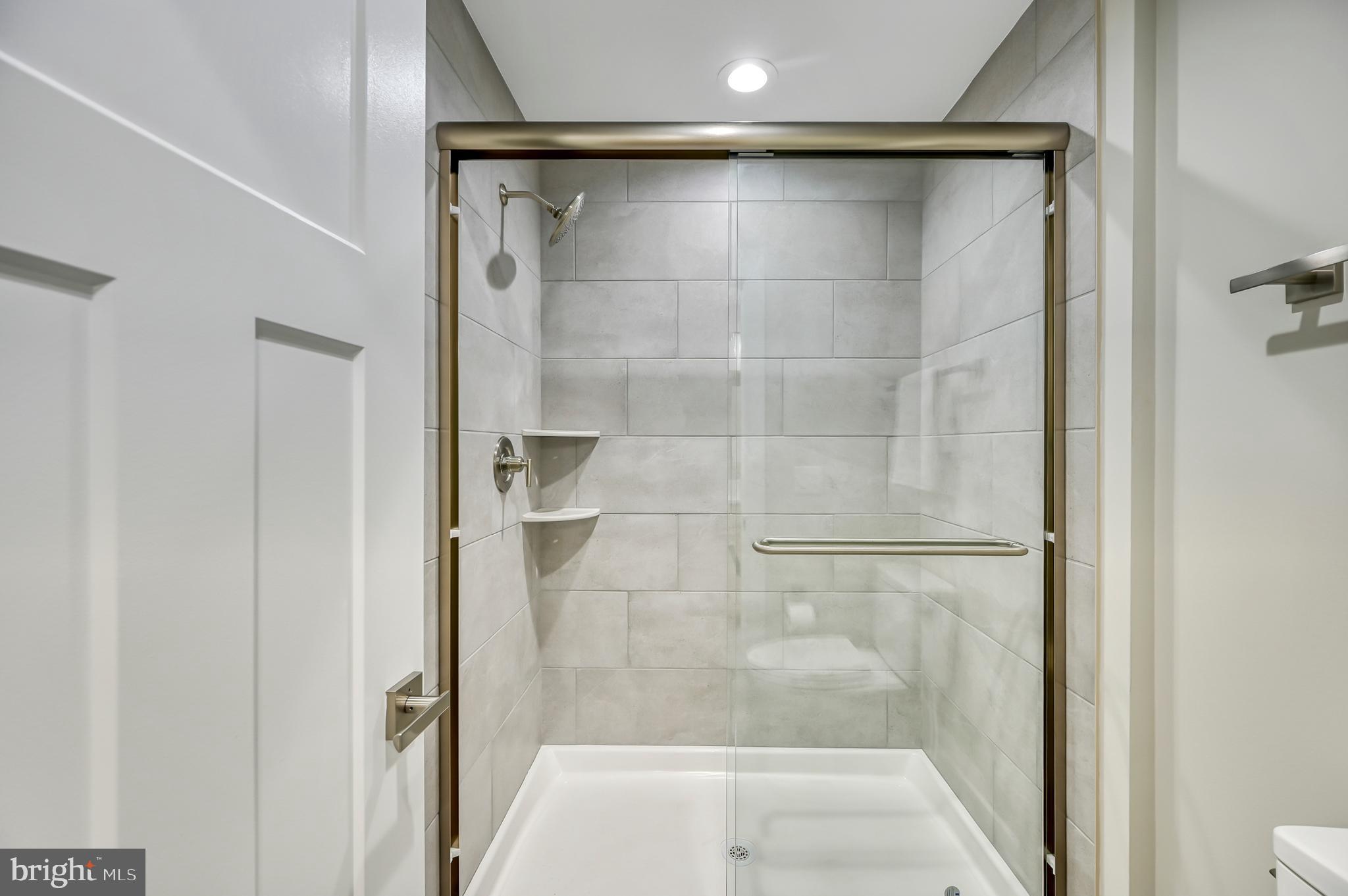 MILL RUN - Residential