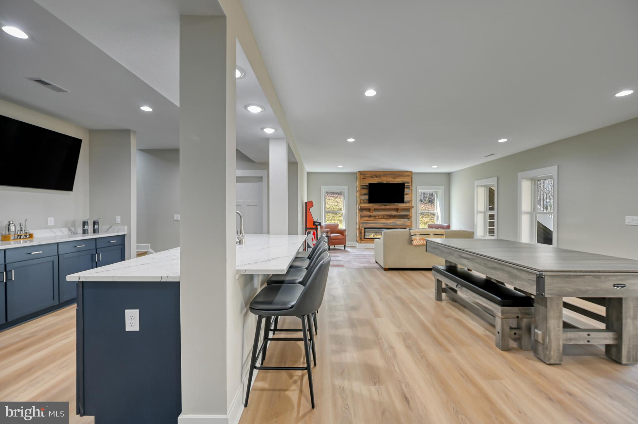 MILL RUN - Residential