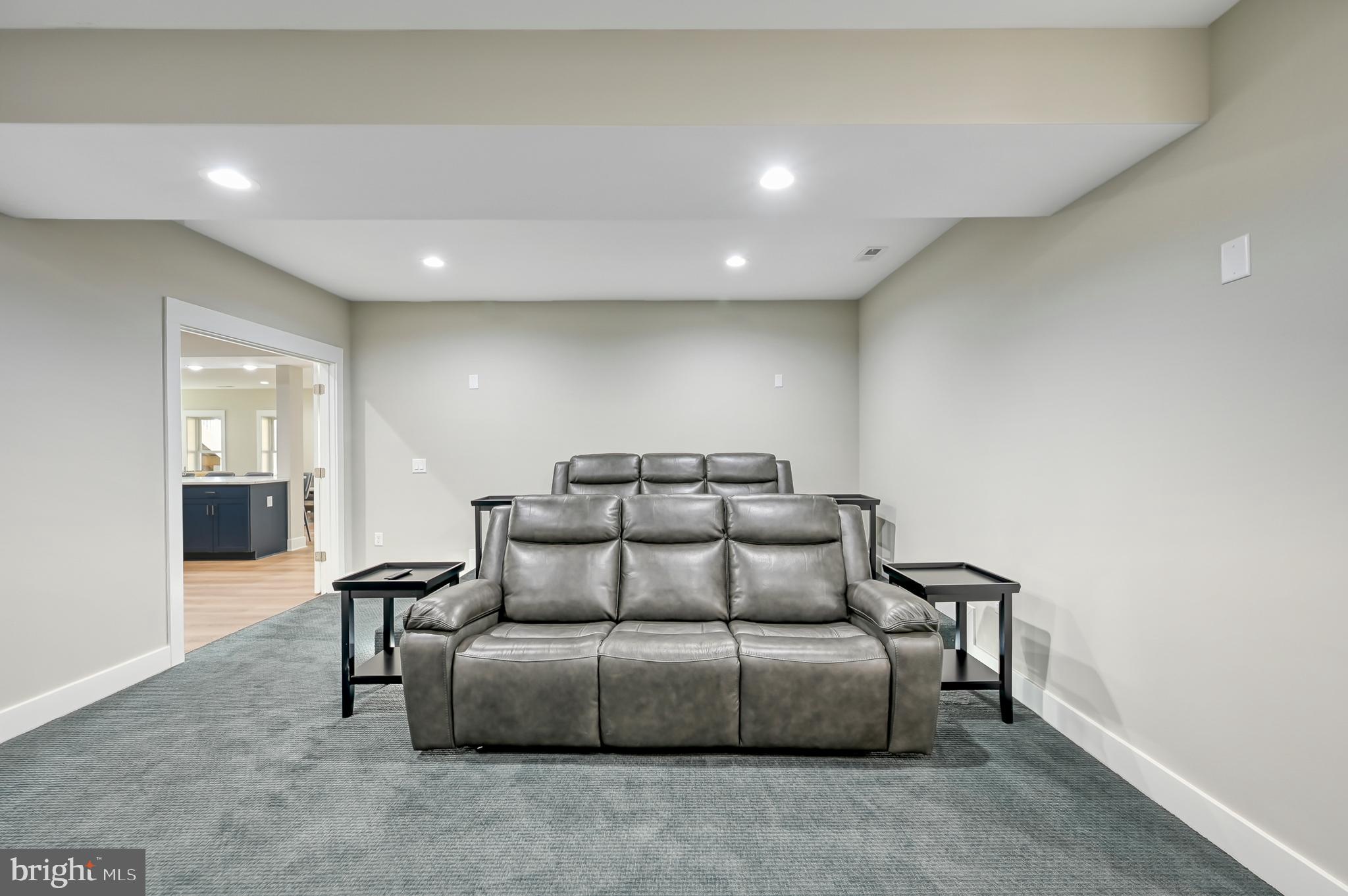 MILL RUN - Residential