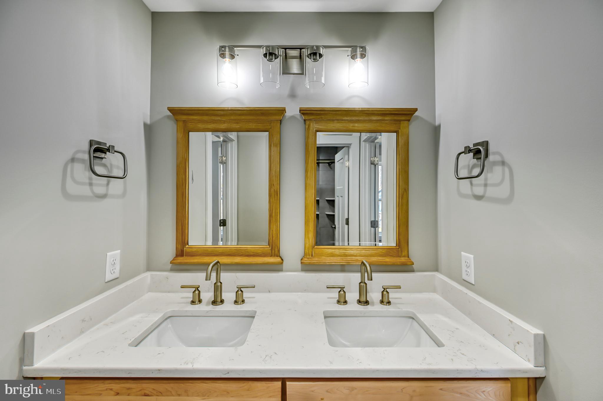 MILL RUN - Residential