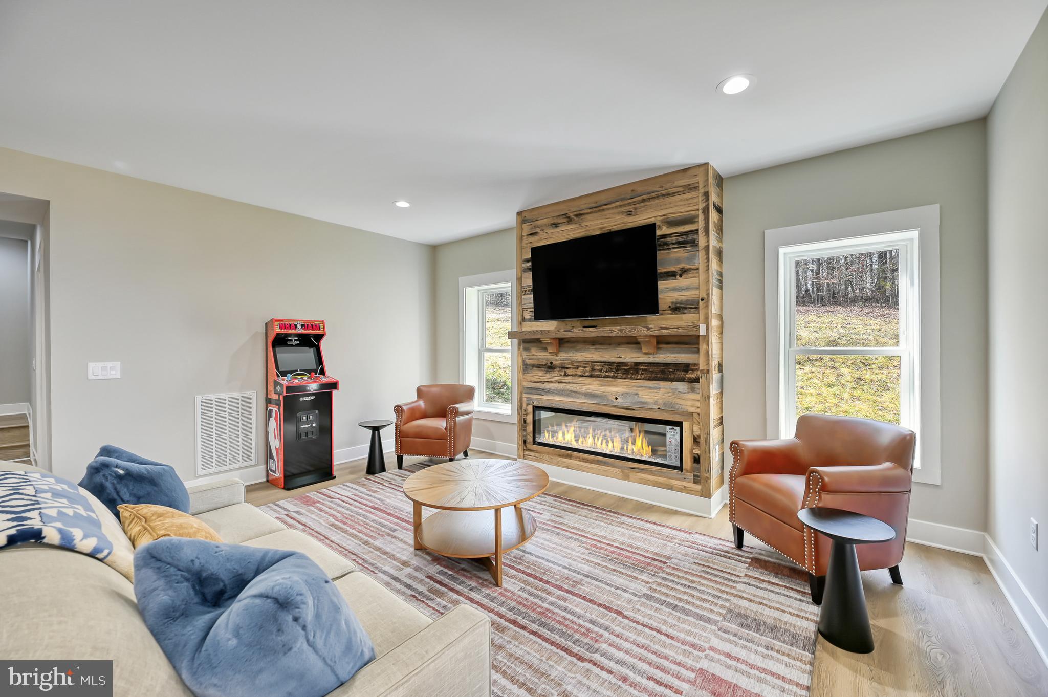 MILL RUN - Residential