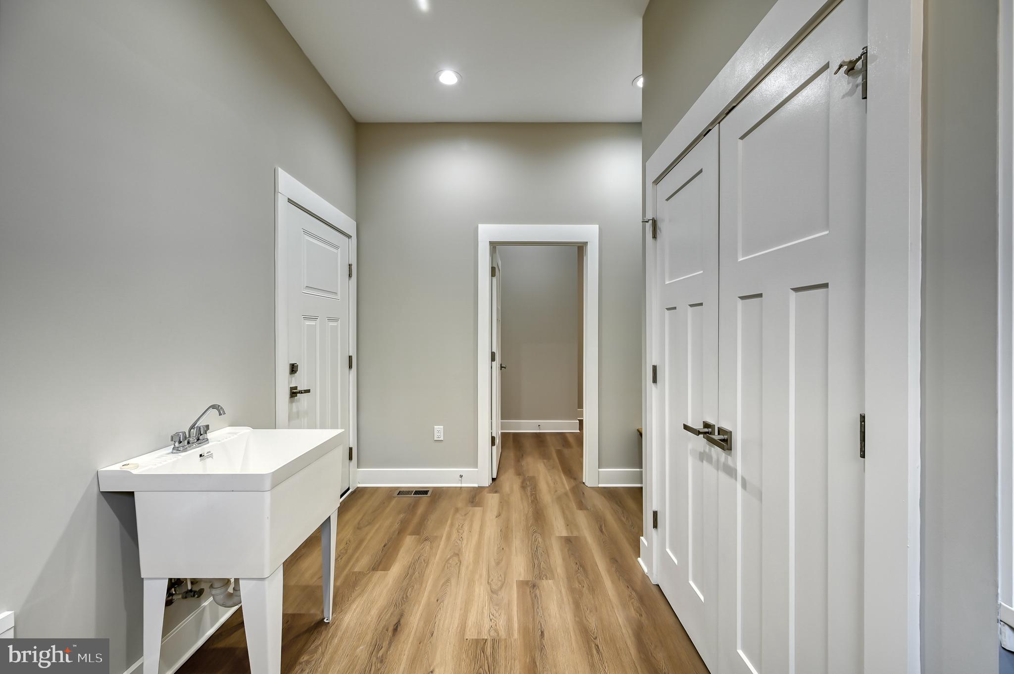 MILL RUN - Residential