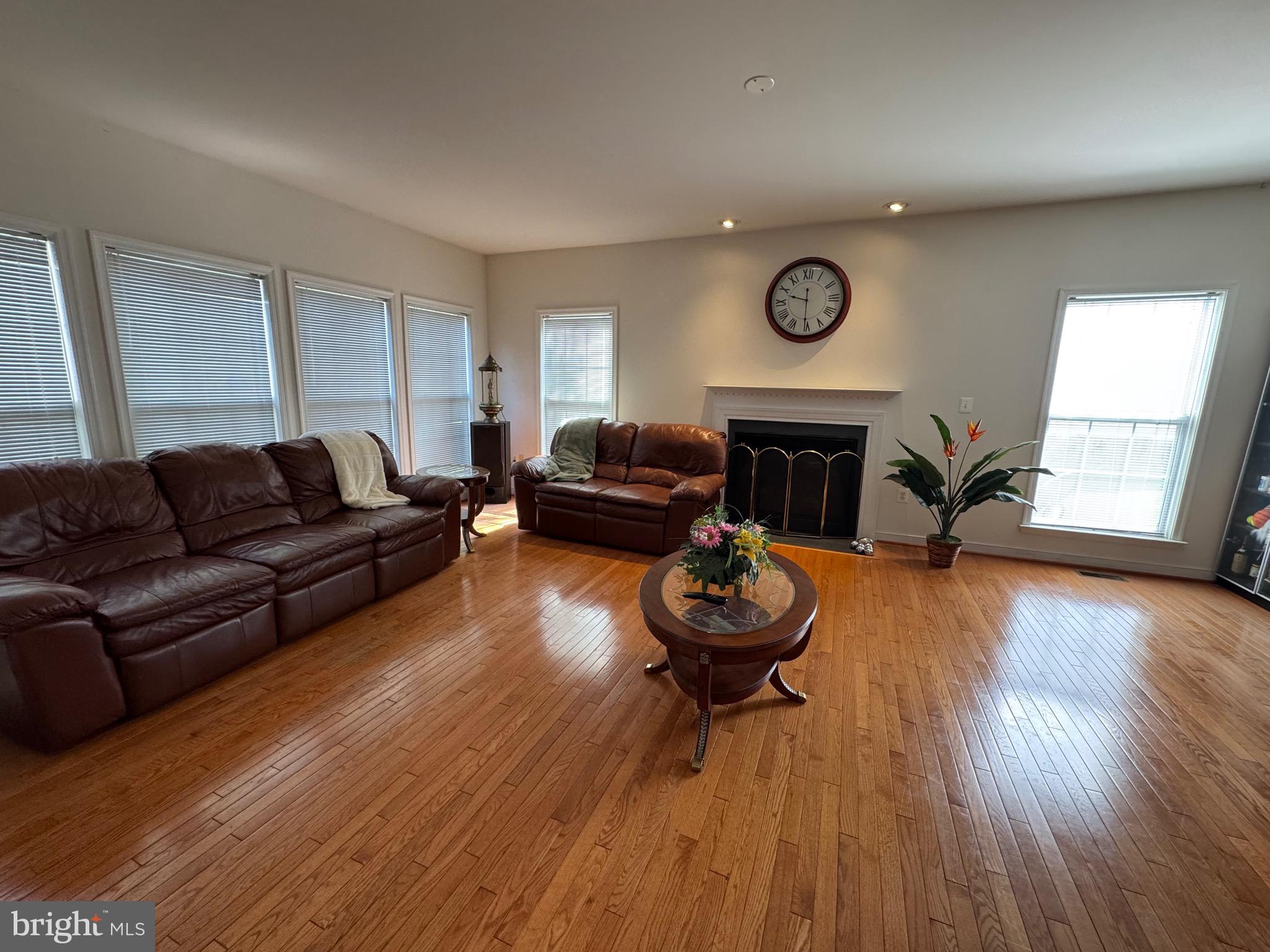 DALE CITY - Residential