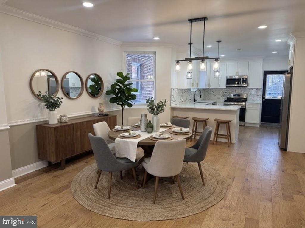 WEST OAK LANE - Residential