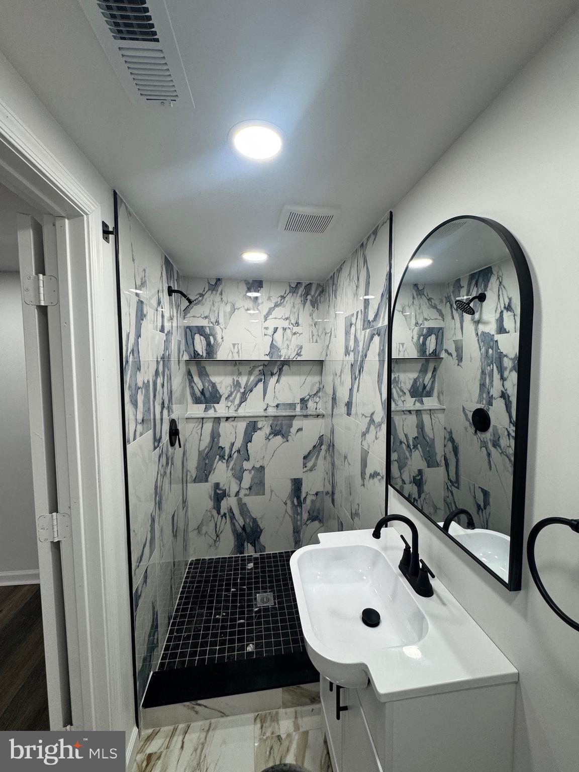 WEST OAK LANE - Residential