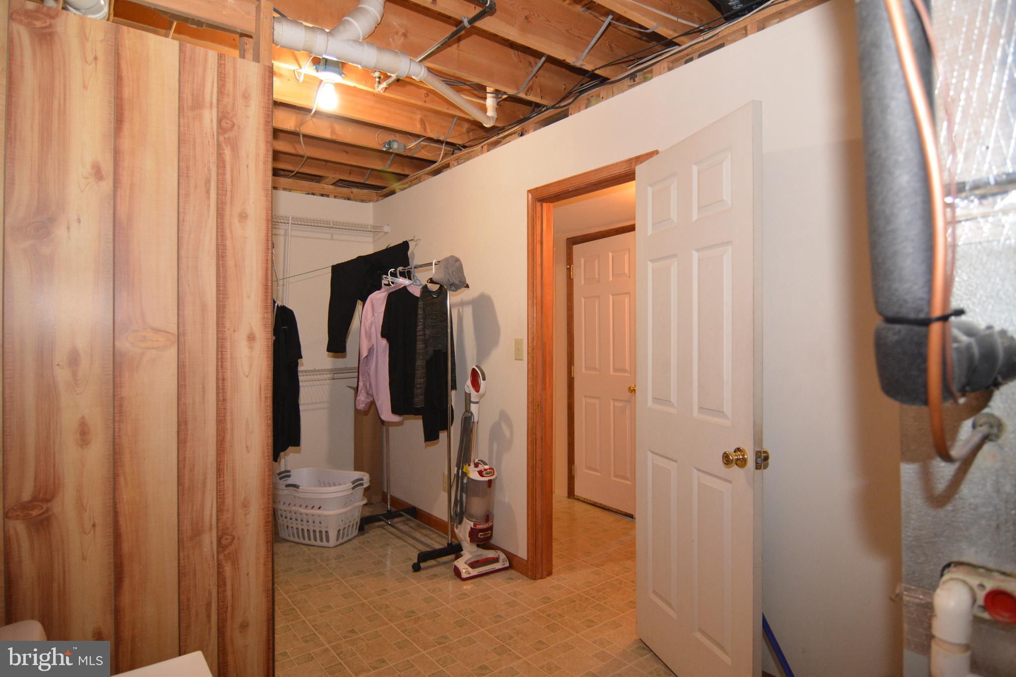 VALLEY ROAD - Residential