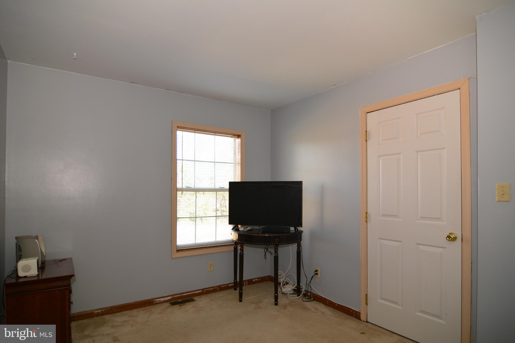 VALLEY ROAD - Residential