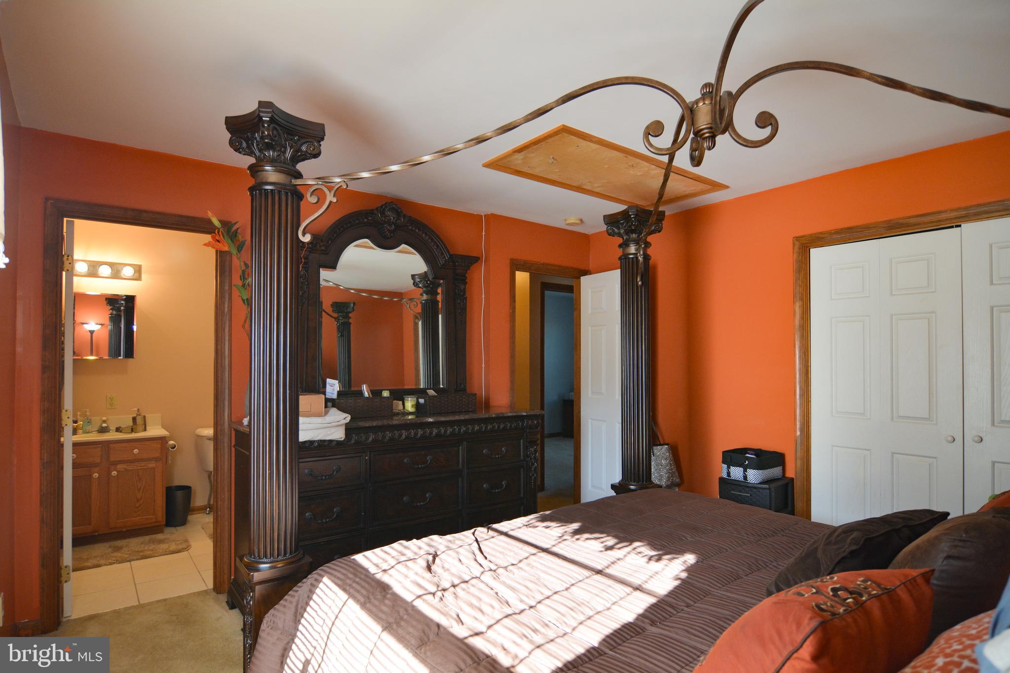 VALLEY ROAD - Residential