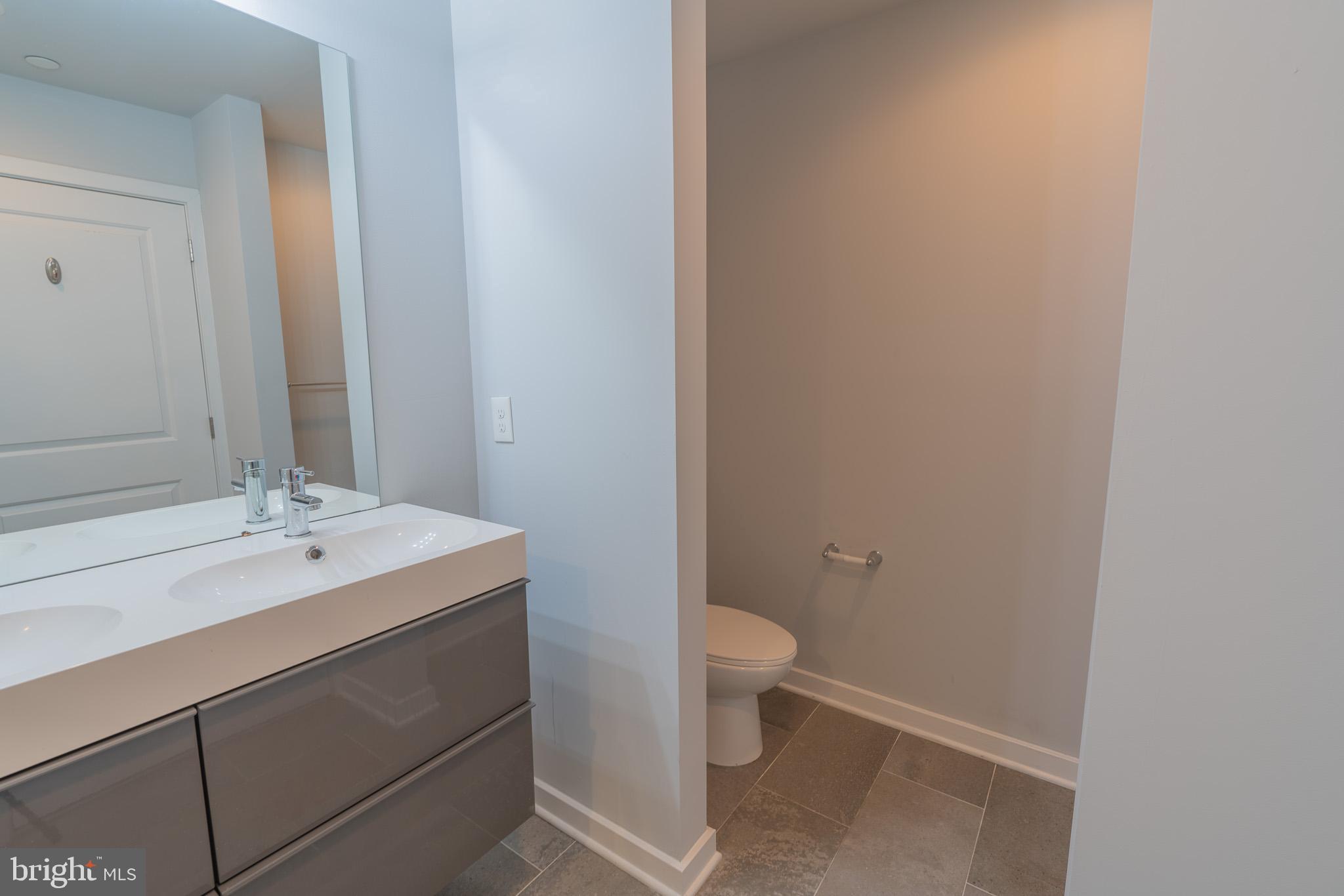 OLDE KENSINGTON - Residential Lease