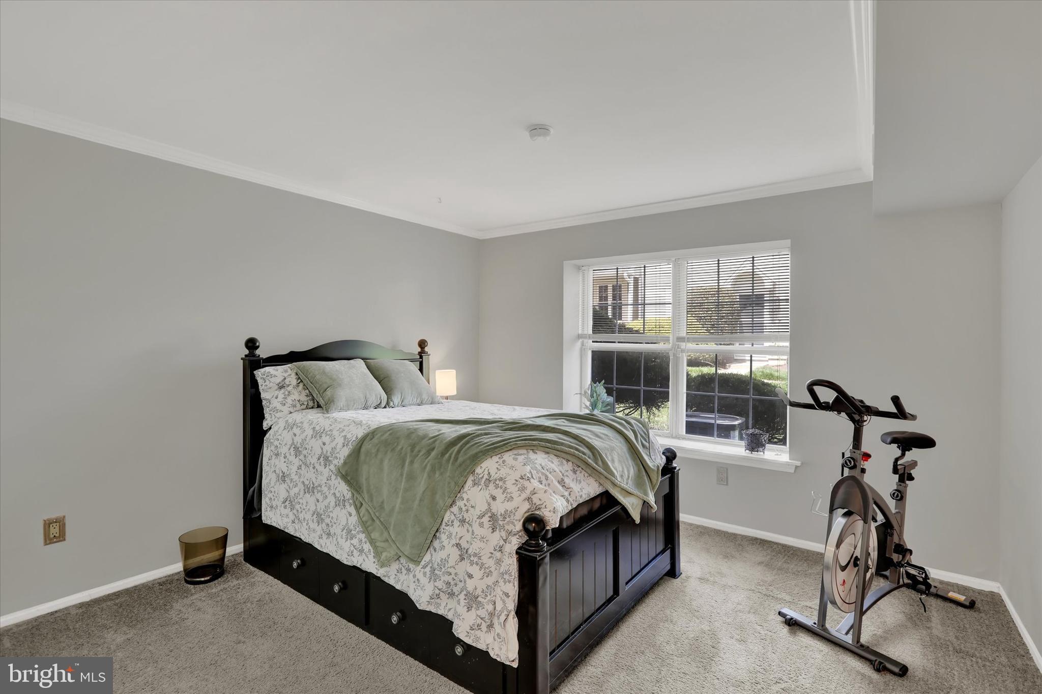 SOCIETY PL - Residential