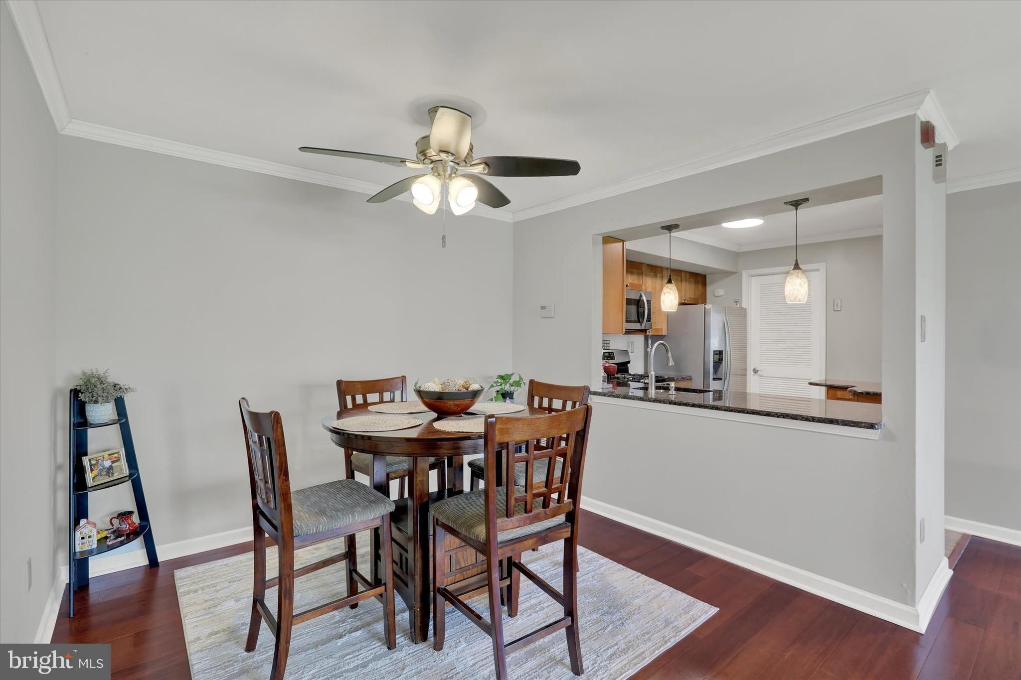 SOCIETY PL - Residential