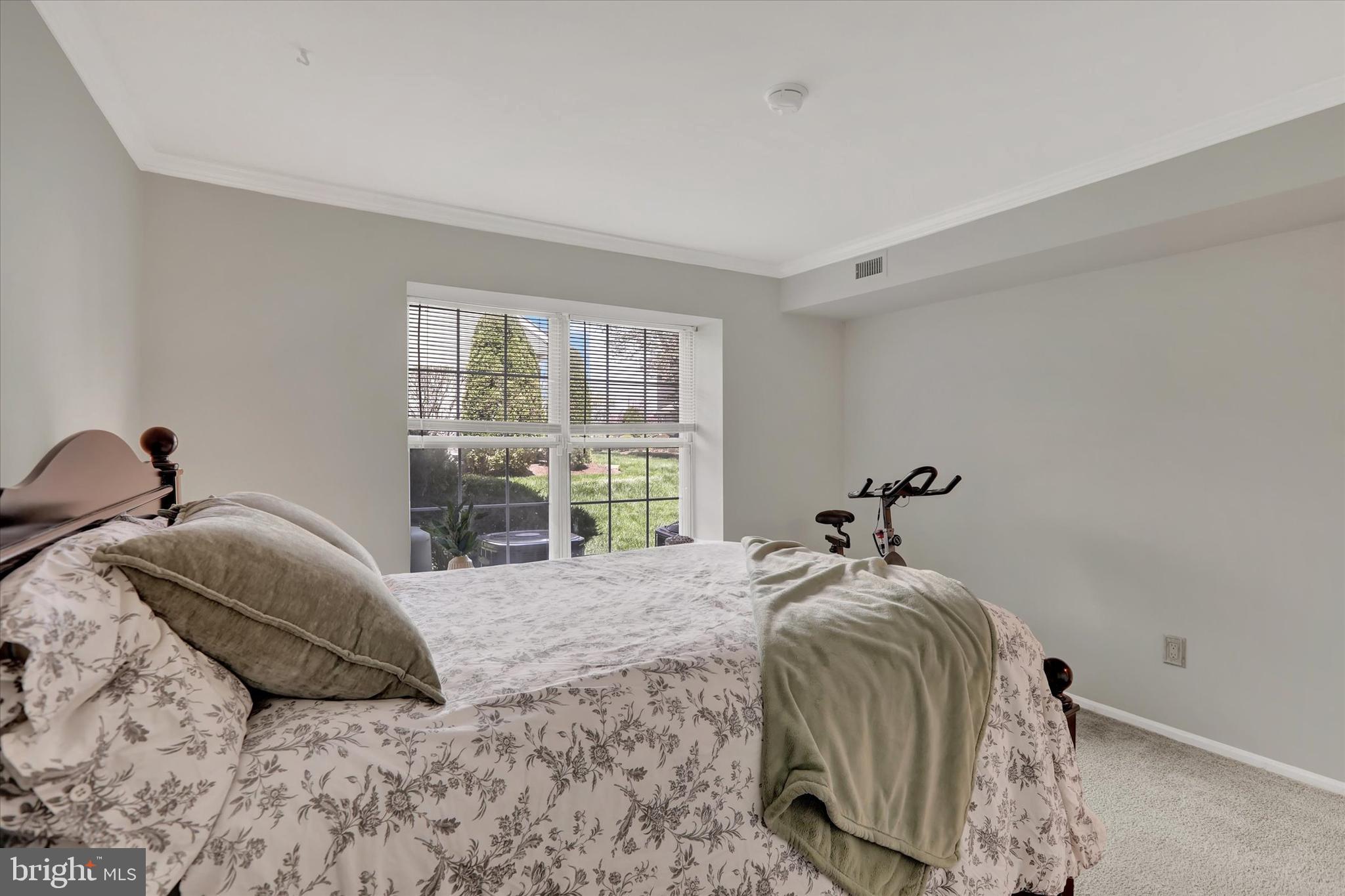 SOCIETY PL - Residential