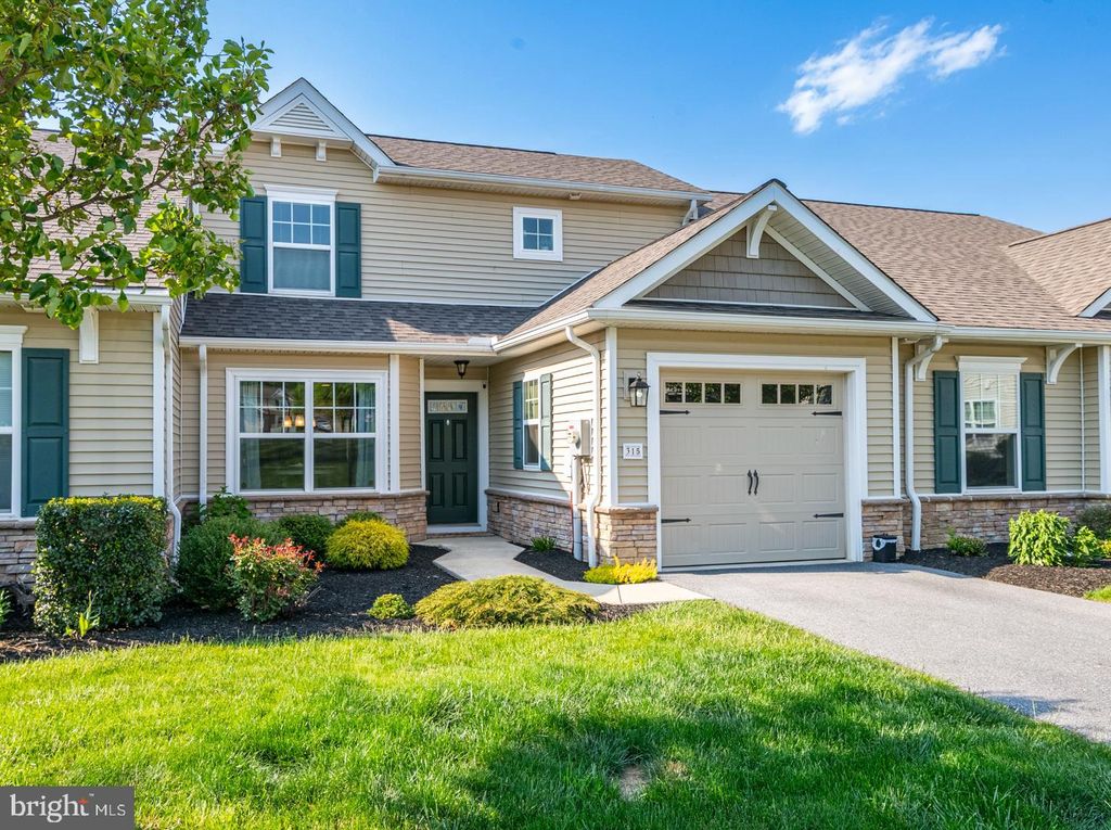 Photo of 315 Cabot Circle, WILLOW STREET, PA 17584 (MLS # PALA2088446)