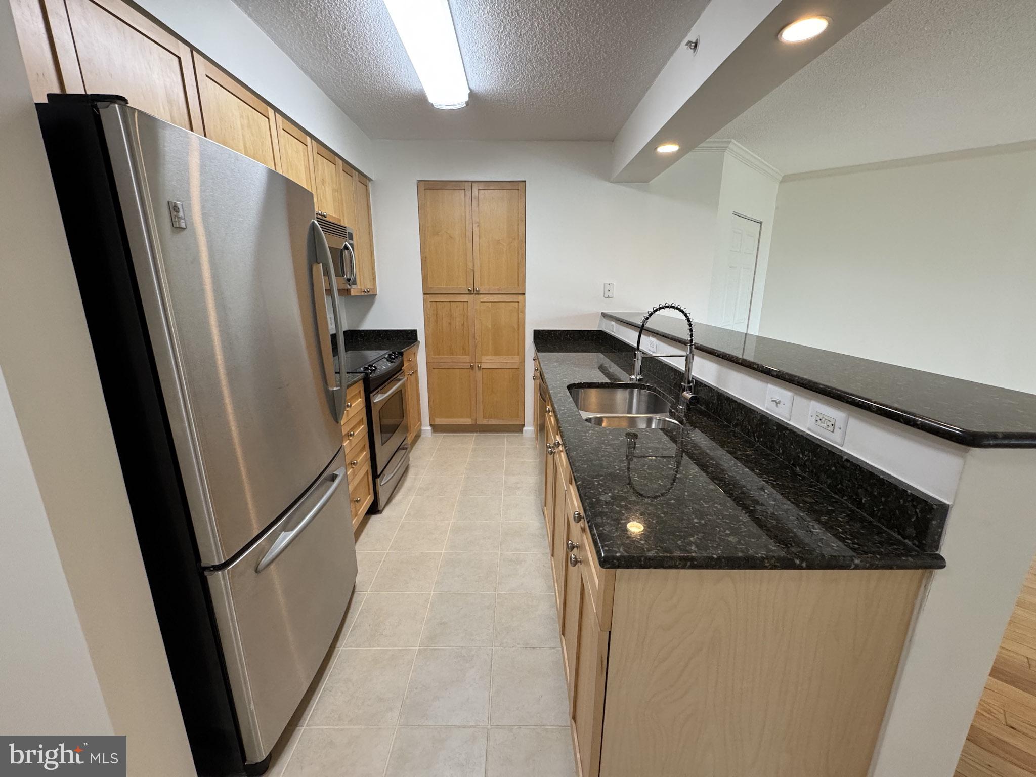 NORTHAMPTON - Residential Lease