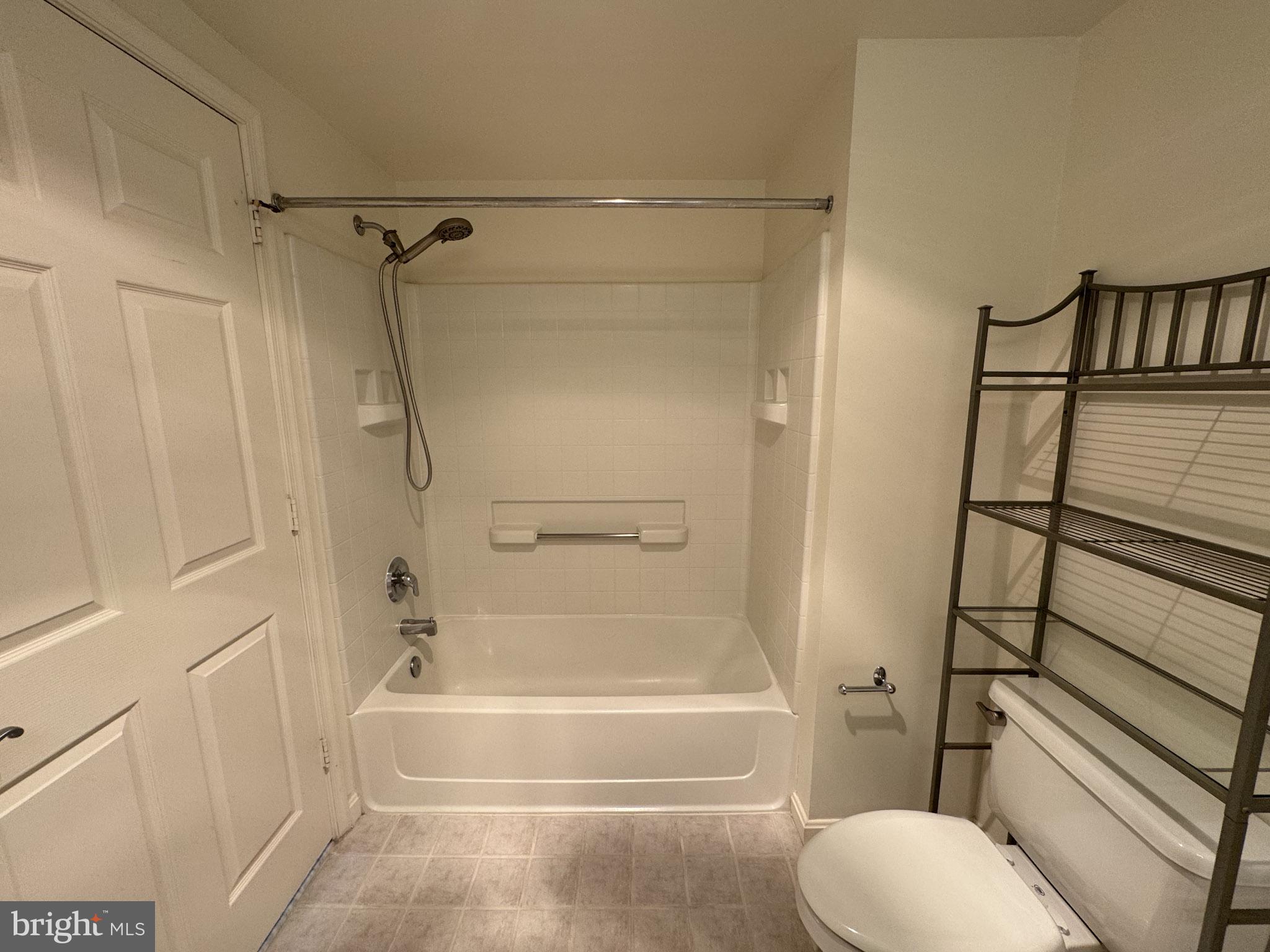 NORTHAMPTON - Residential Lease