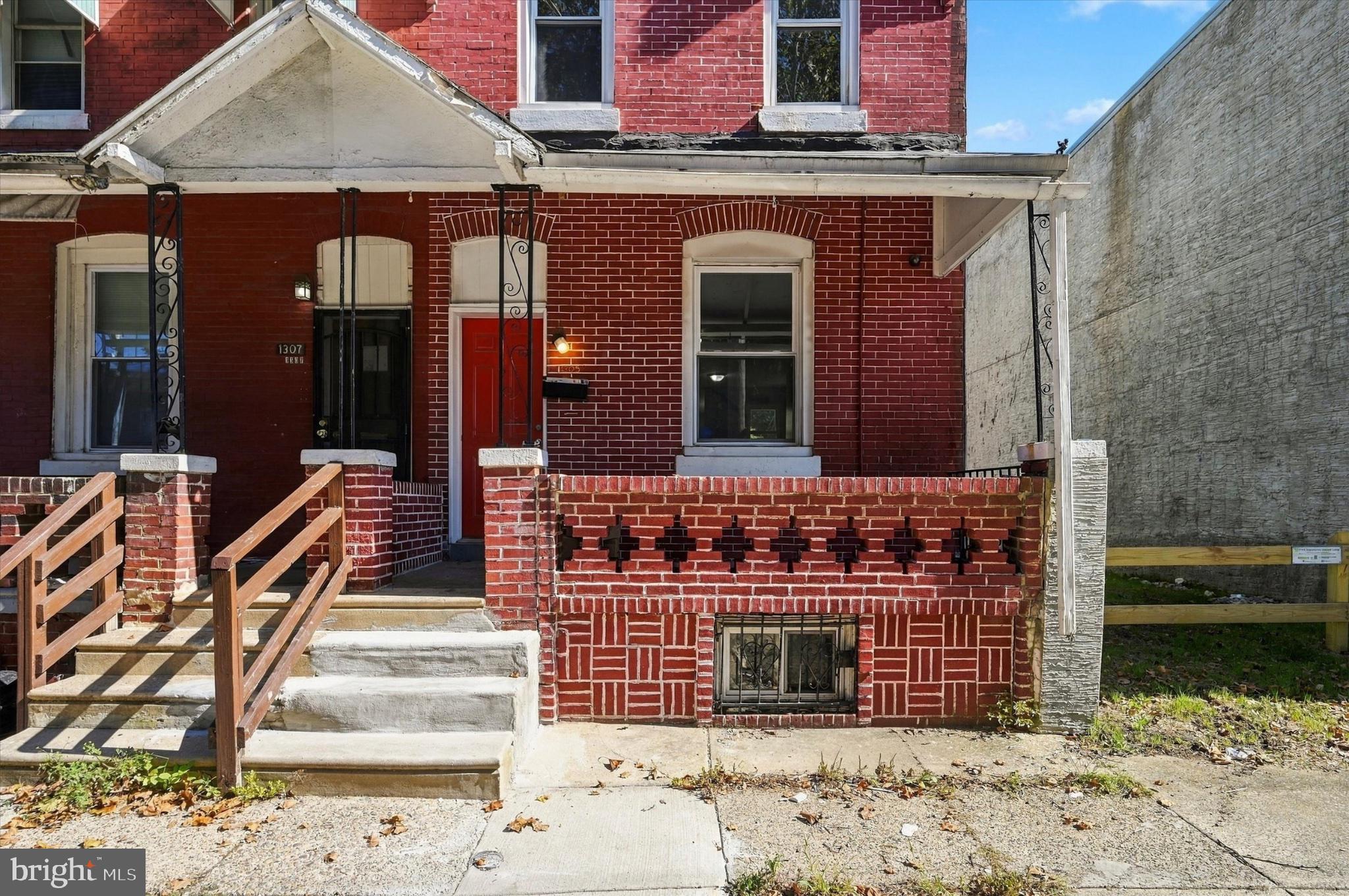 1305 N 51ST STREET