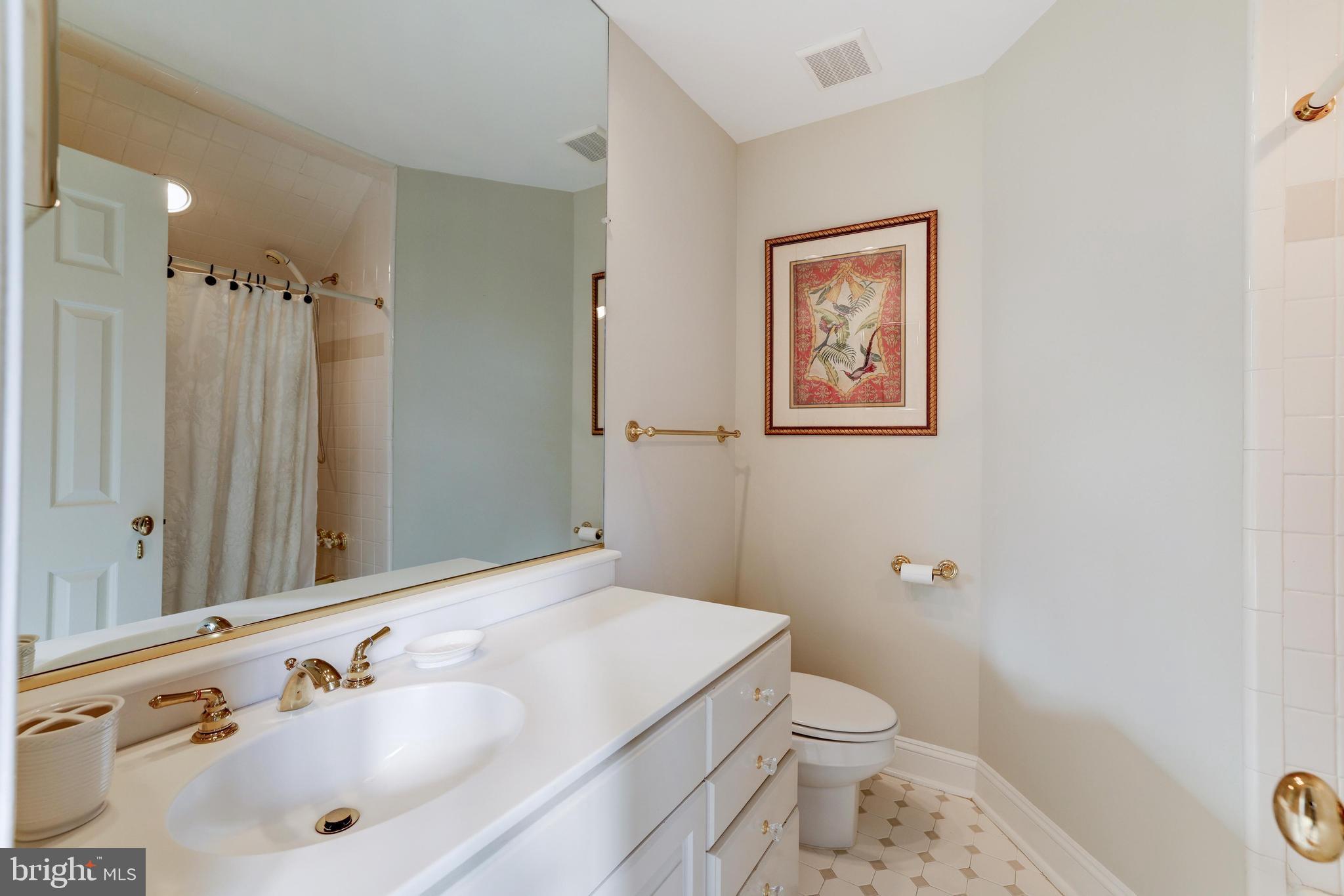 DOWN PATRICK FARM - Residential