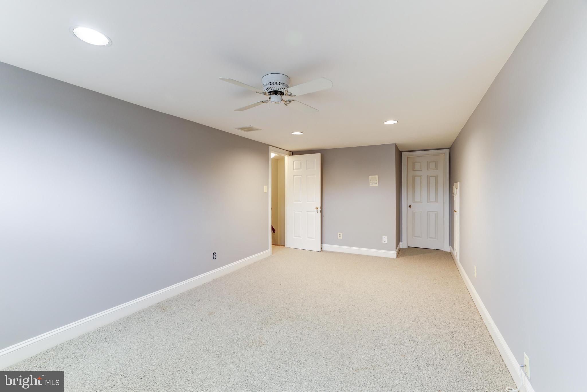 DOWN PATRICK FARM - Residential