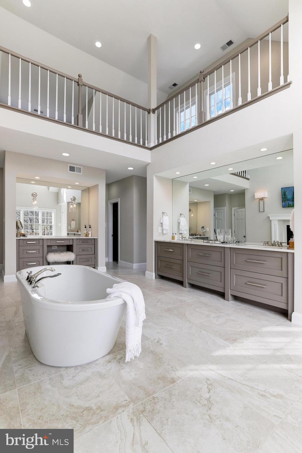 DOWN PATRICK FARM - Residential