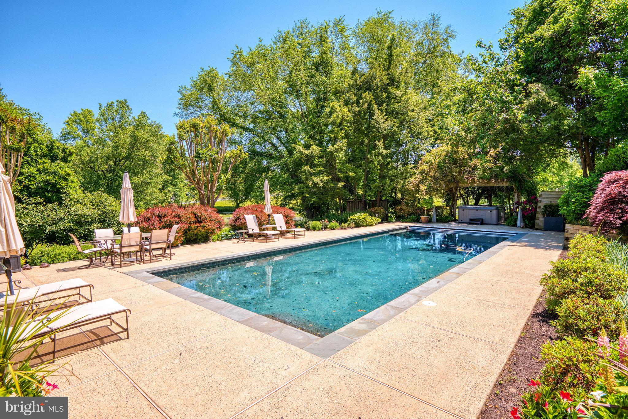 DOWN PATRICK FARM - Residential