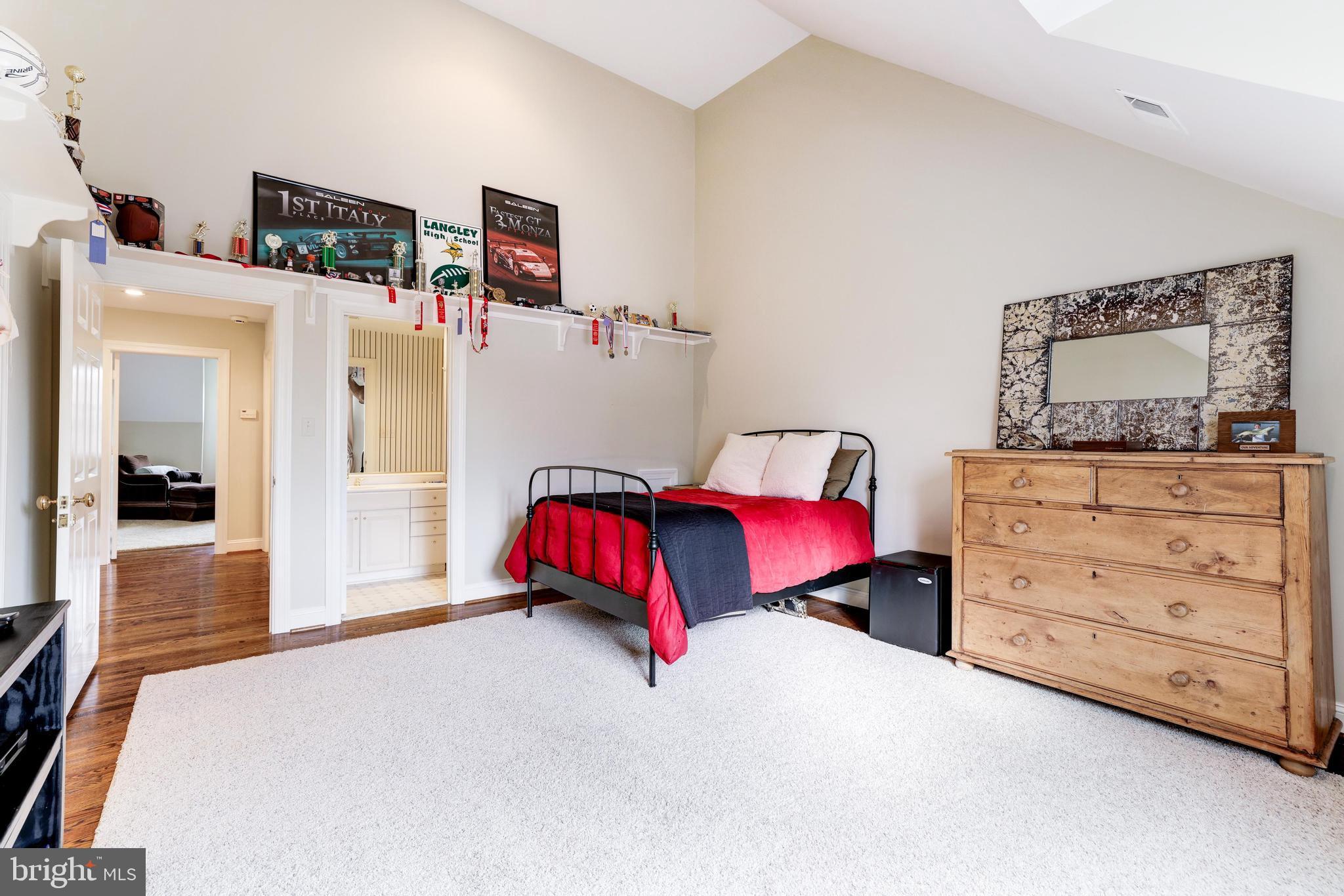 DOWN PATRICK FARM - Residential