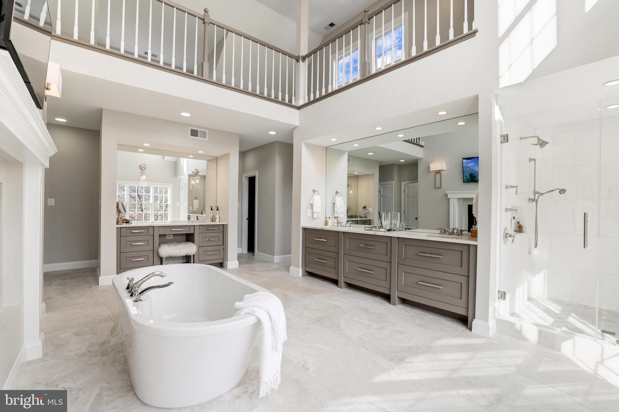 DOWN PATRICK FARM - Residential