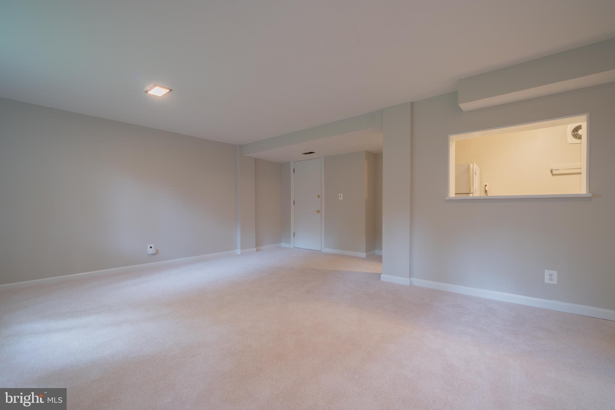 ADDISON HEIGHTS - Residential Lease