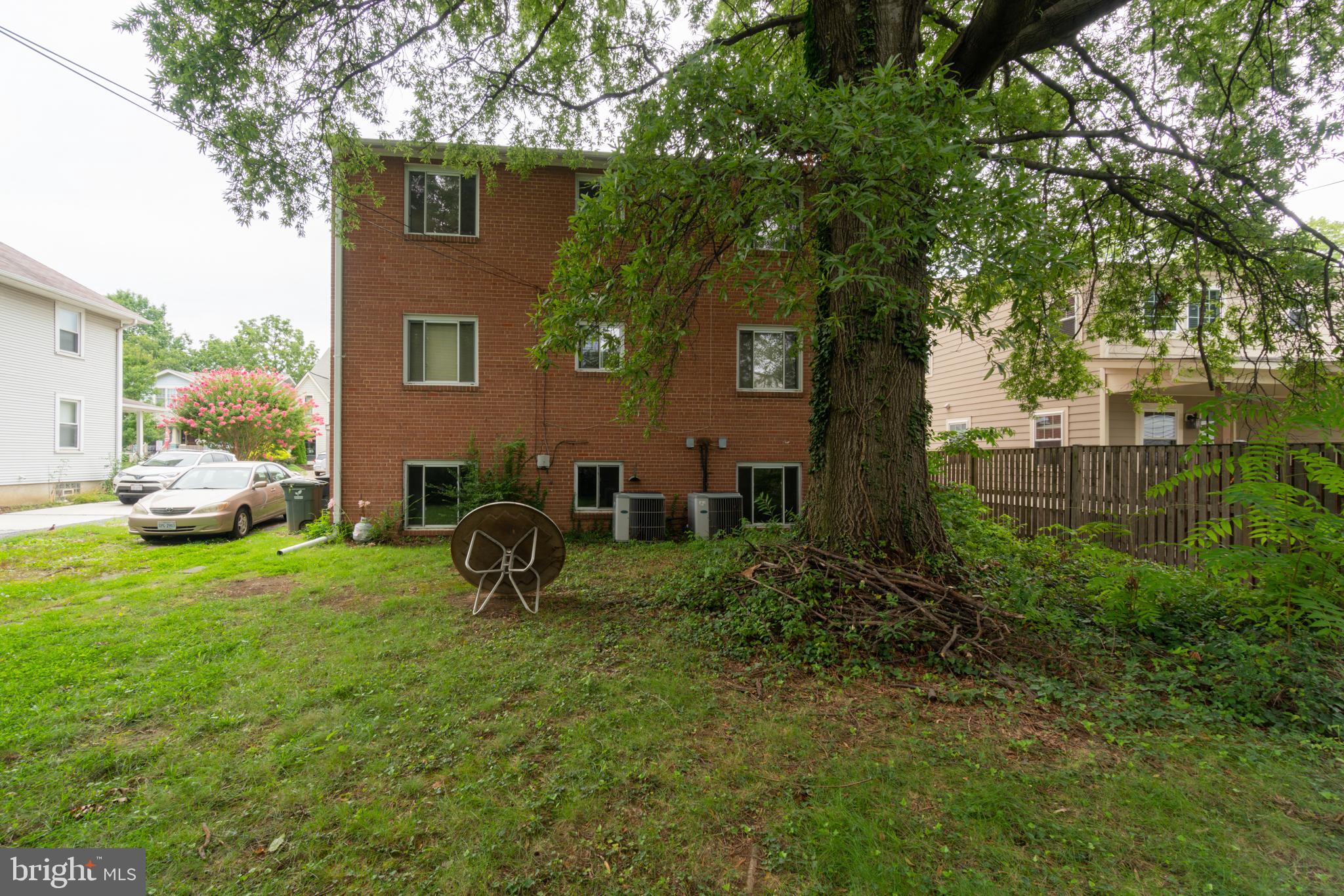 ADDISON HEIGHTS - Residential Lease