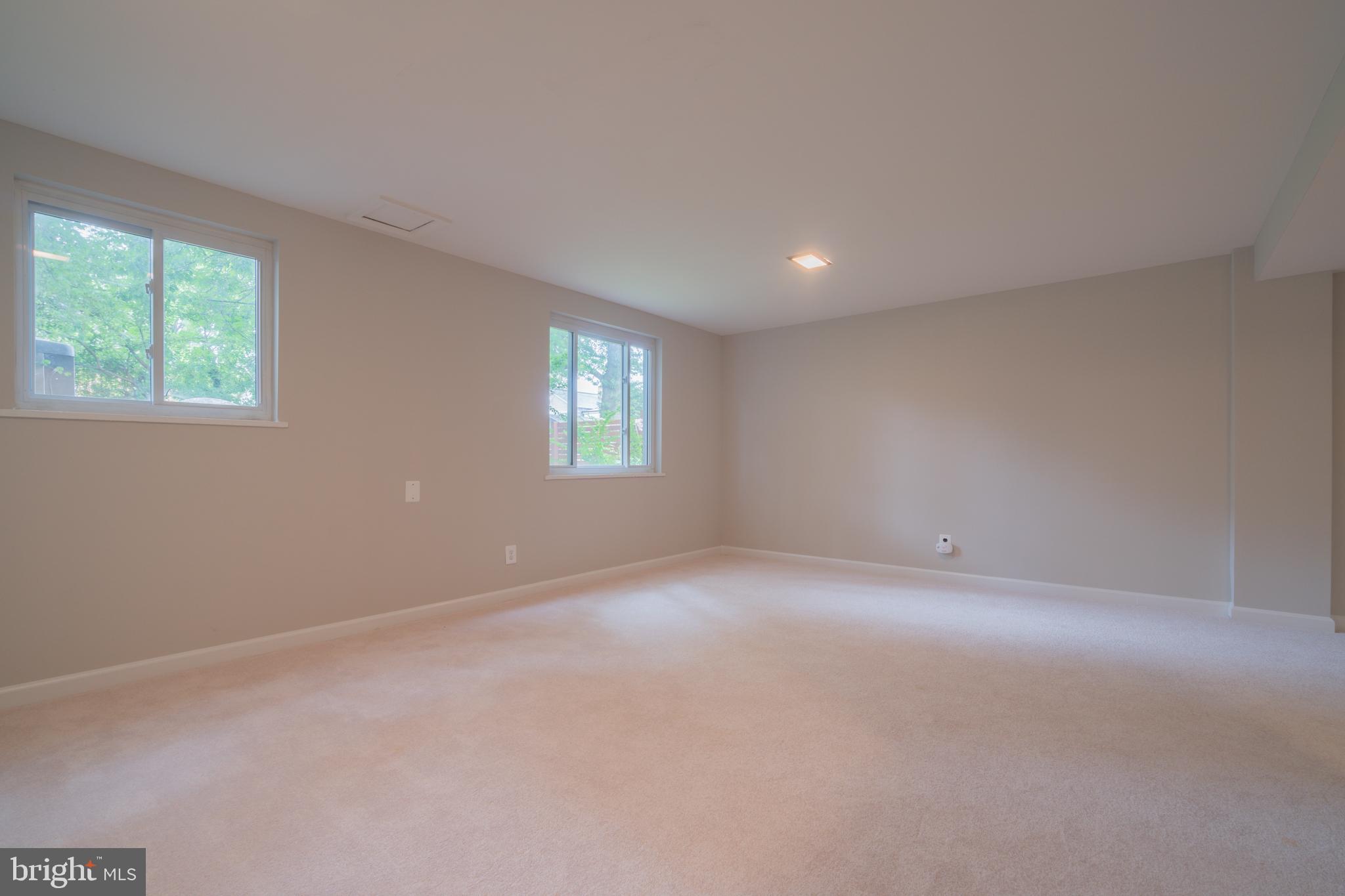 ADDISON HEIGHTS - Residential Lease