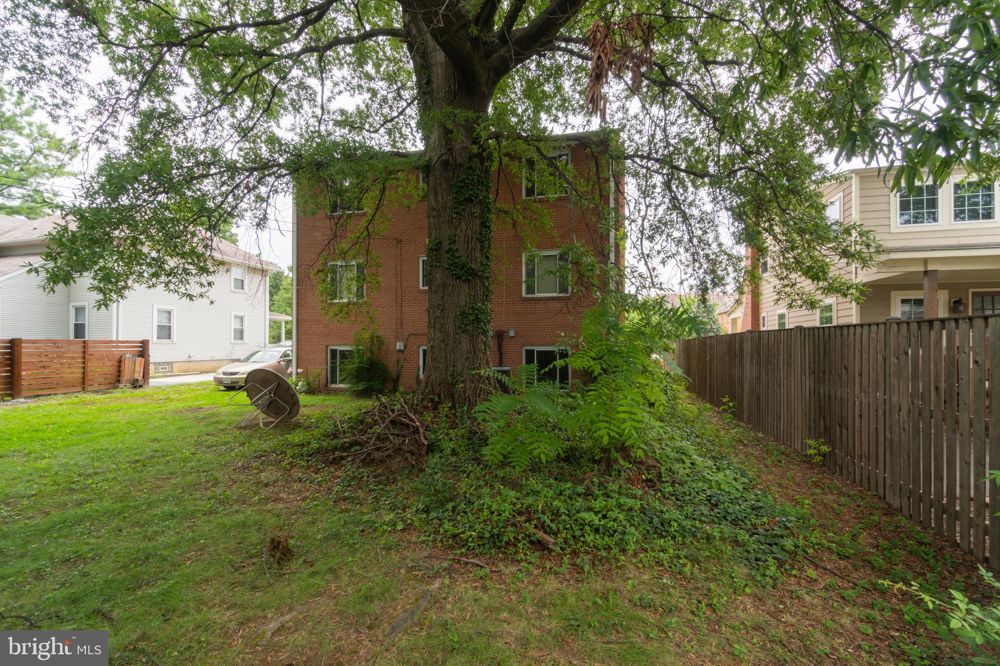 ADDISON HEIGHTS - Residential Lease