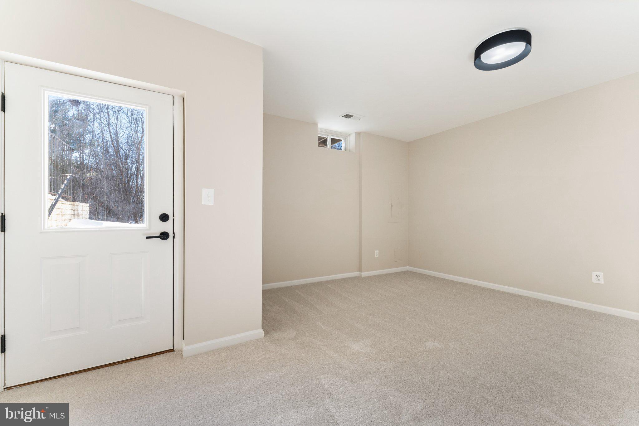 RIVER OAKS-BROOKFIELD CO - Residential