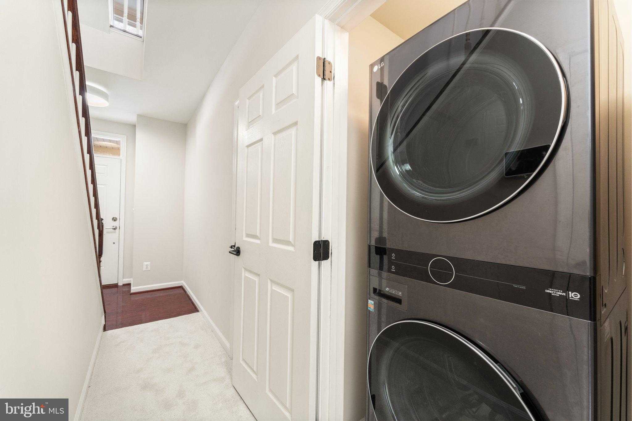 RIVER OAKS-BROOKFIELD CO - Residential