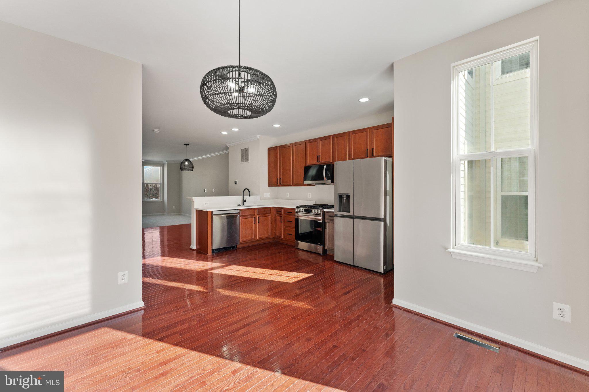 RIVER OAKS-BROOKFIELD CO - Residential