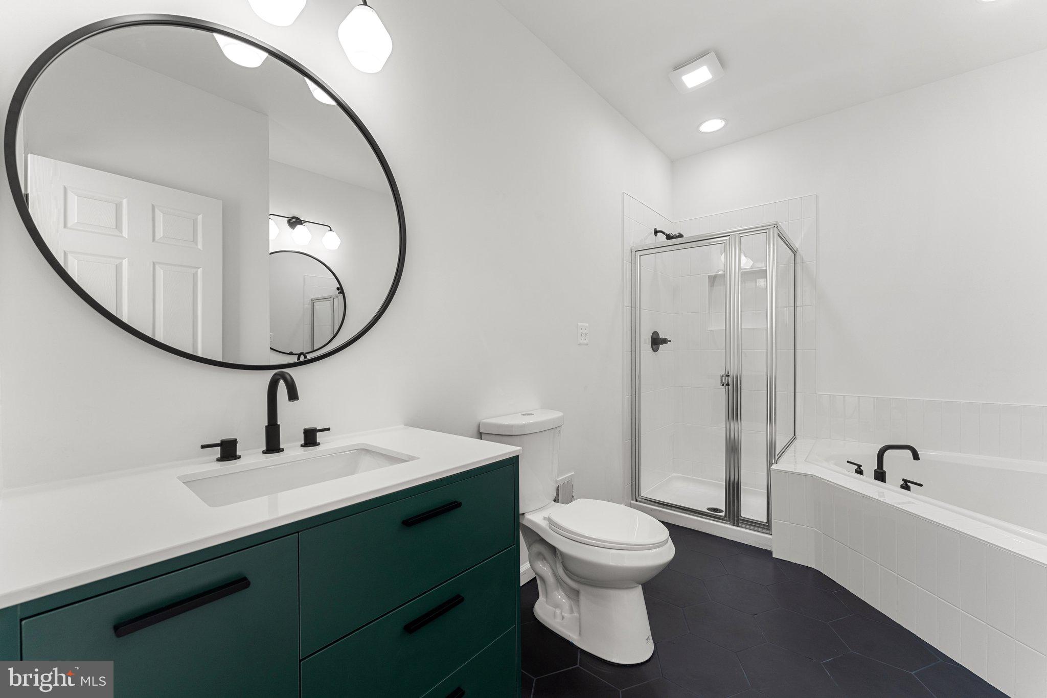 RIVER OAKS-BROOKFIELD CO - Residential