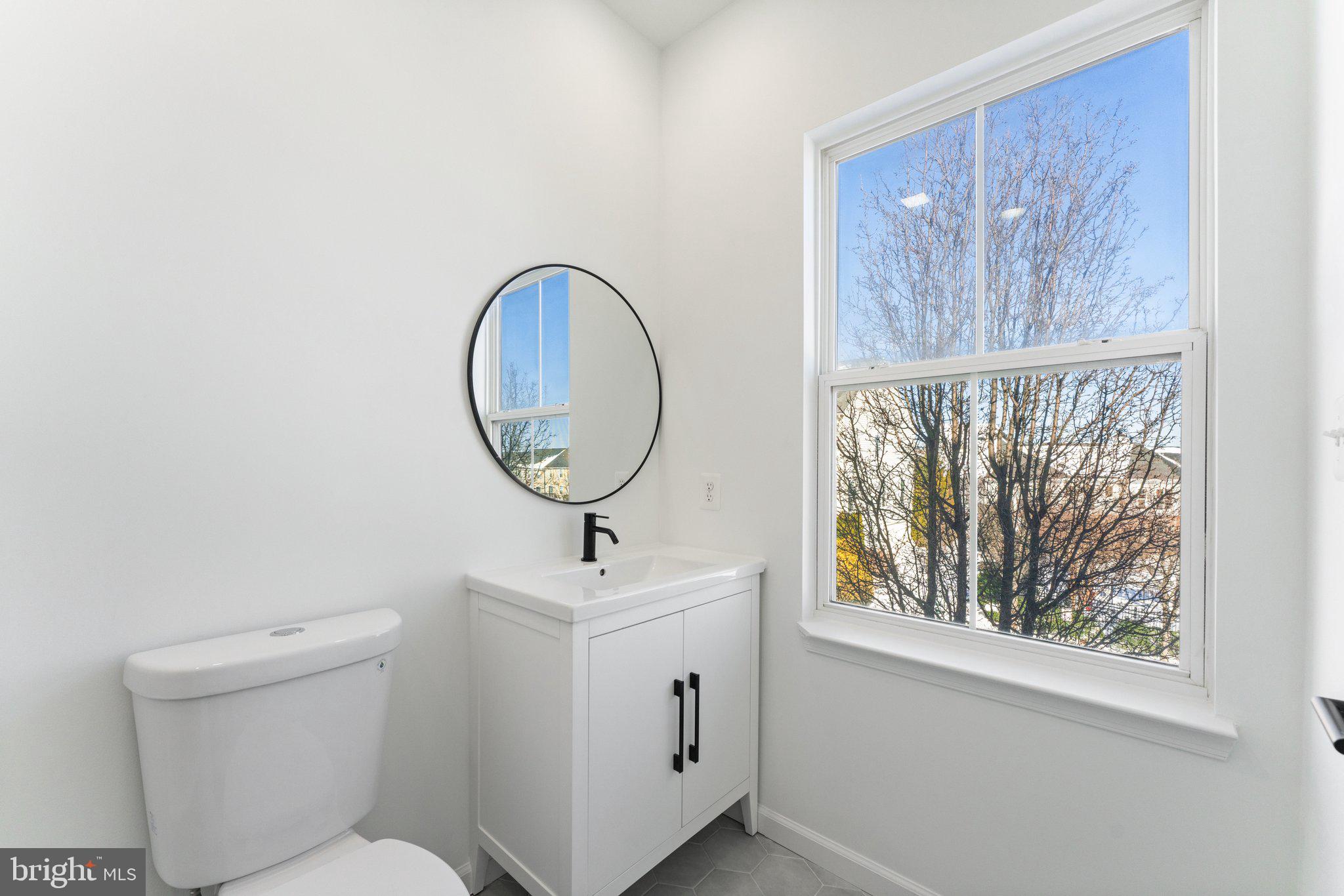 RIVER OAKS-BROOKFIELD CO - Residential