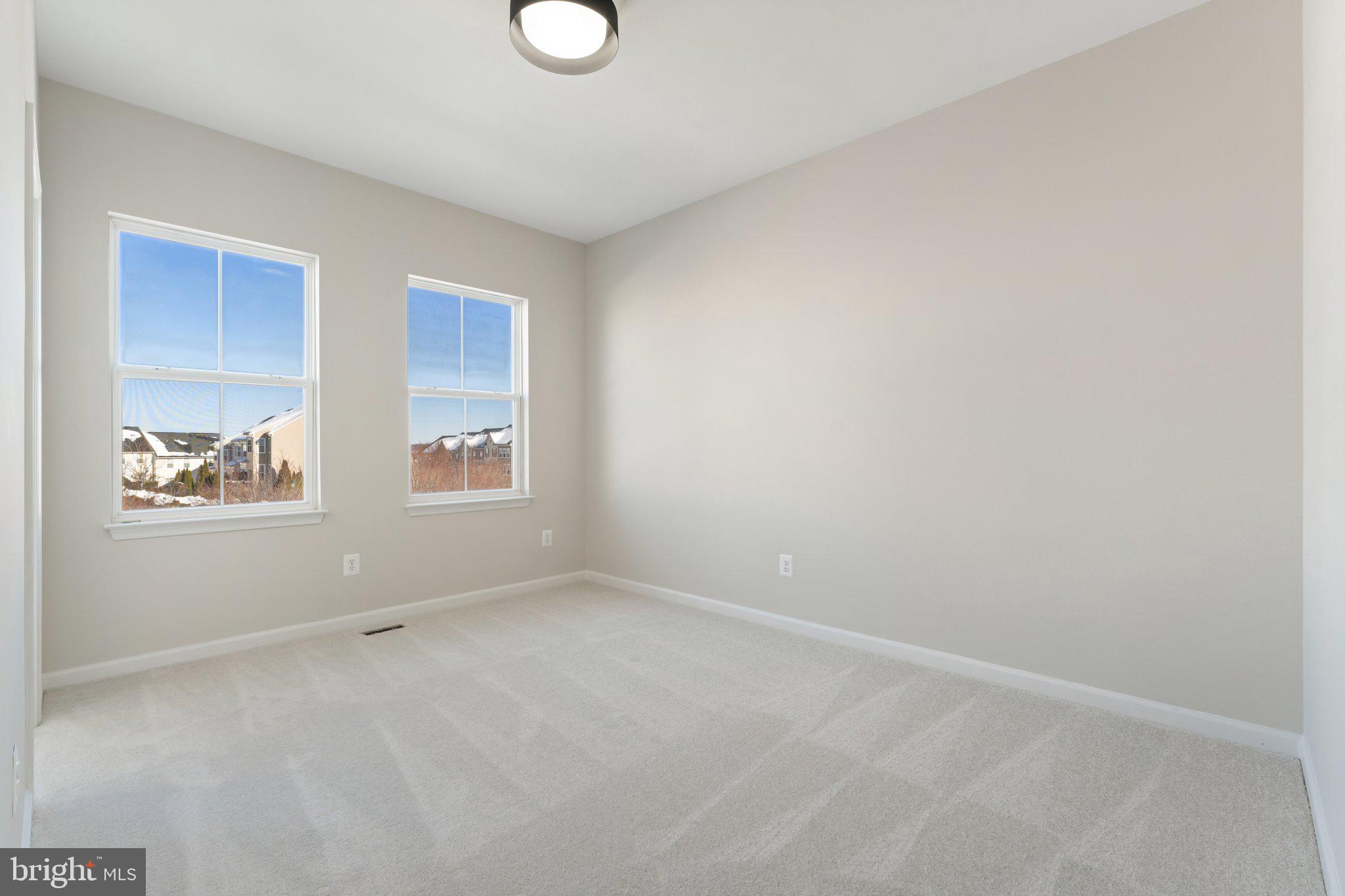 RIVER OAKS-BROOKFIELD CO - Residential