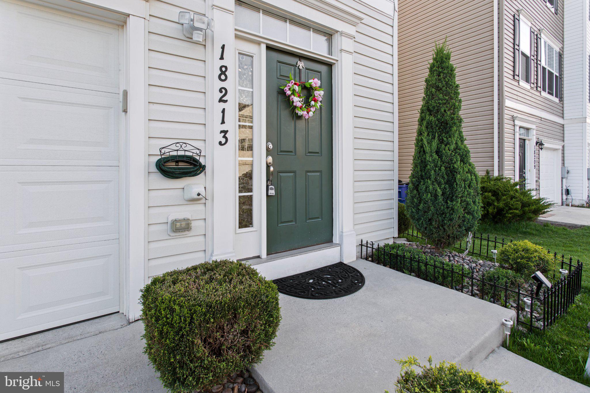18213 HURRICANE COURT