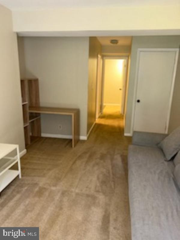 GLEN ORA - PLAT 9 - Residential Lease