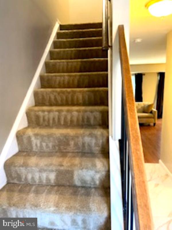 GLEN ORA - PLAT 9 - Residential Lease