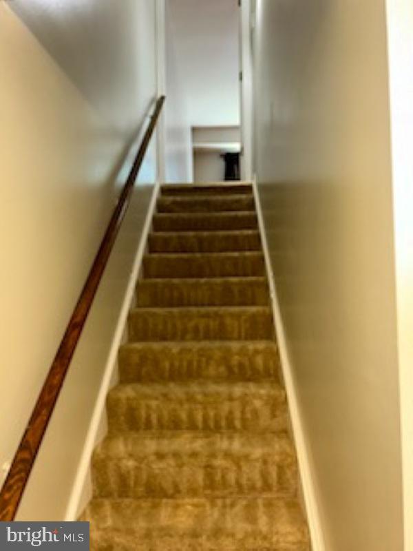 GLEN ORA - PLAT 9 - Residential Lease