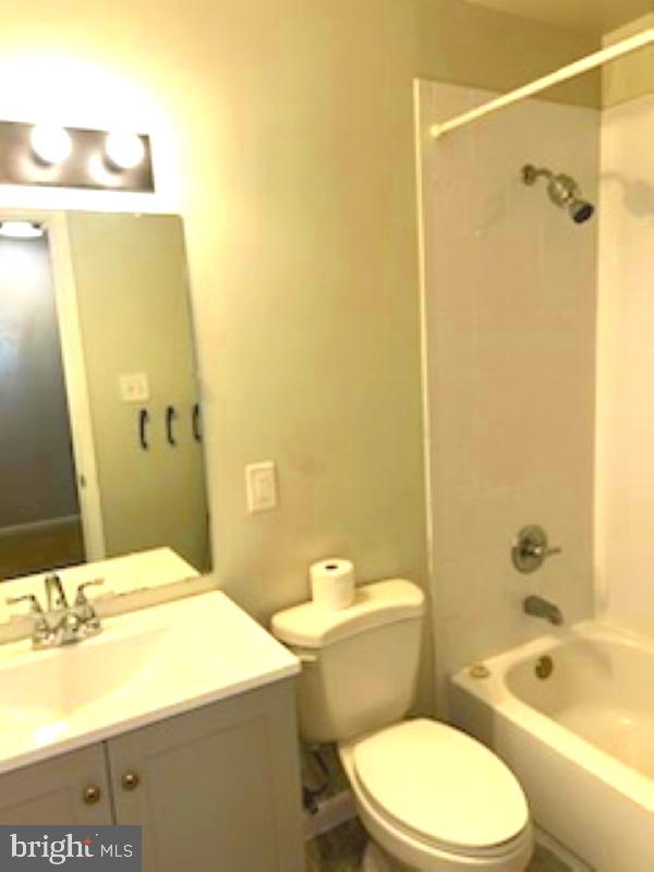 GLEN ORA - PLAT 9 - Residential Lease