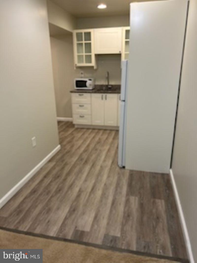 GLEN ORA - PLAT 9 - Residential Lease