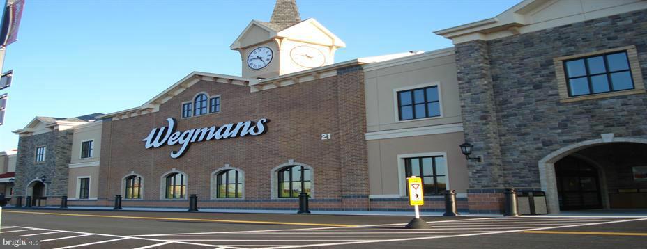 HOWARD SQUARE - Residential