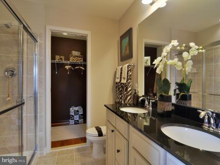 HOWARD SQUARE - Residential