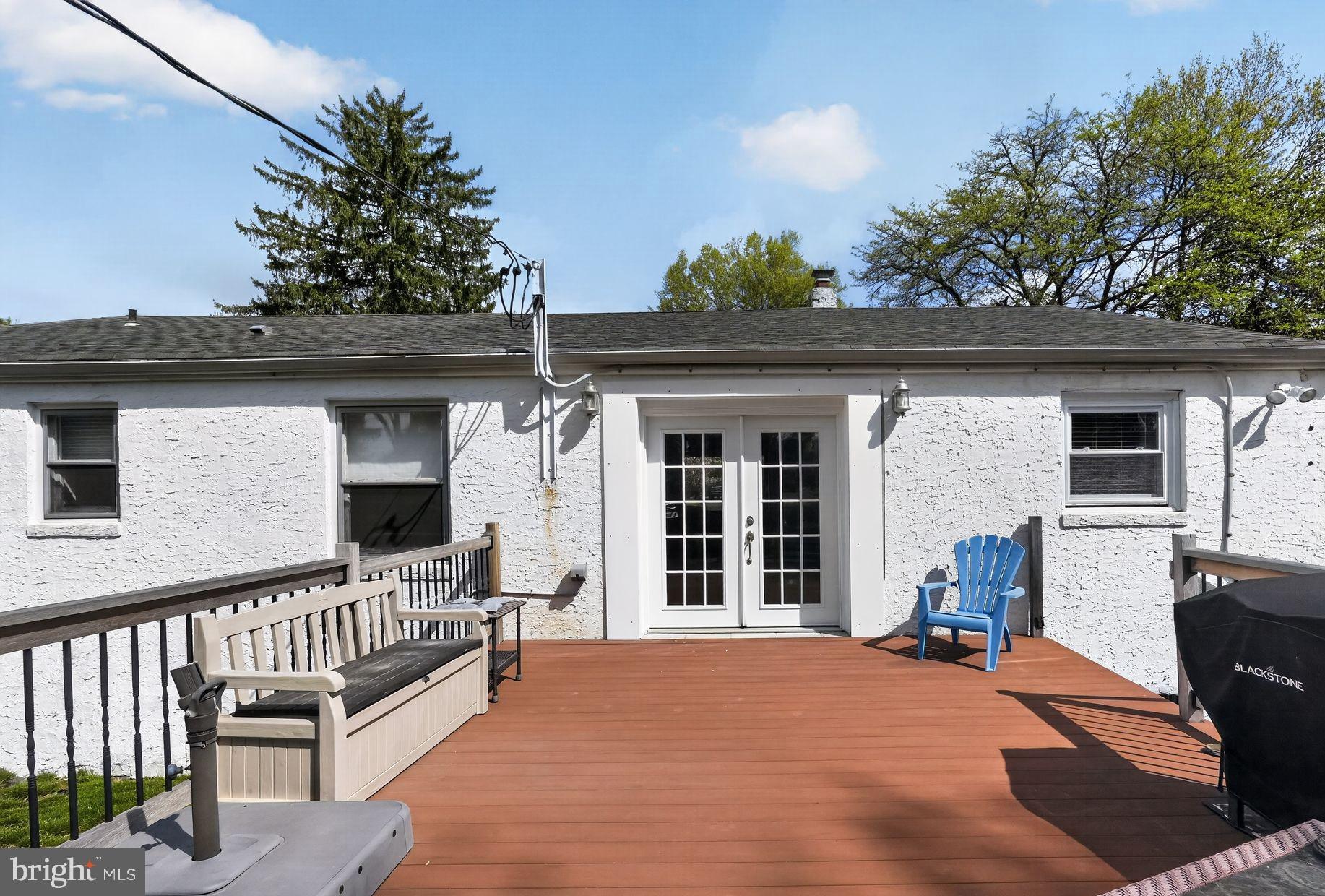 CHURCHVILLE MANOR - Residential